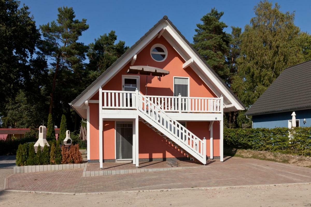 Apartment unter den Kiefern Röbel Exterior foto